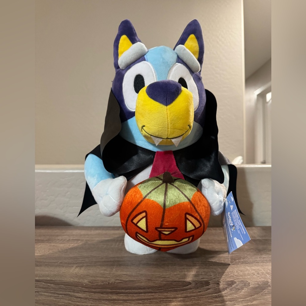 Bluey Halloween decorative greeter